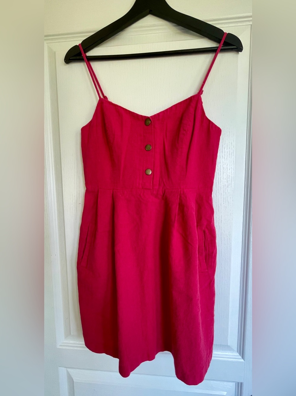 Women’s Fuchsia Spaghetti Strap Button-Front Dress